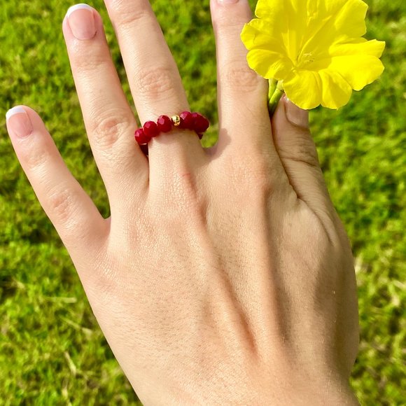 Red and gold ring - Picture 2 of 3